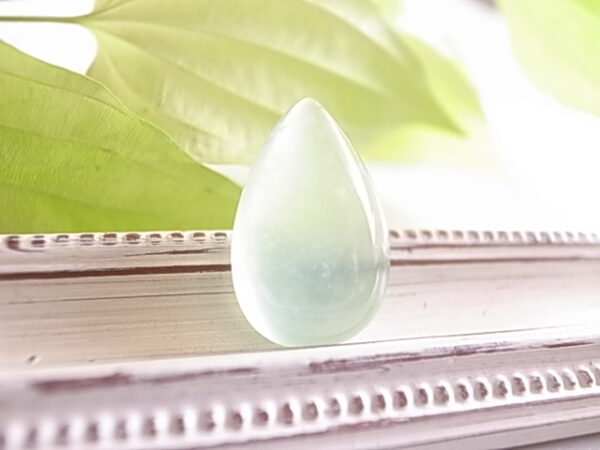 若草の露　グリーンサーペンティン　ウイグル産　ルース　天然石　