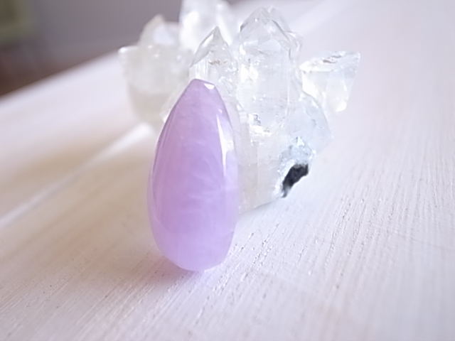 クンツァイト キャッツアイ ナイジェリア産 ルース 天然石 - 画像 (6)