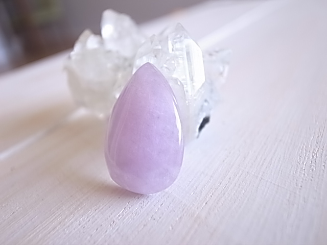 クンツァイト キャッツアイ ナイジェリア産 ルース 天然石 - 画像 (4)