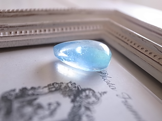 淡水の輝石 アクアマリン 南アフリカ産 ルース - 画像 (5)