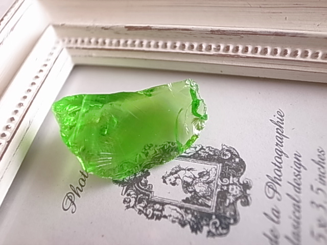 アンダラクリスタル マーリングリーン アメリカ・シェラネバダ産 - 画像 (2)