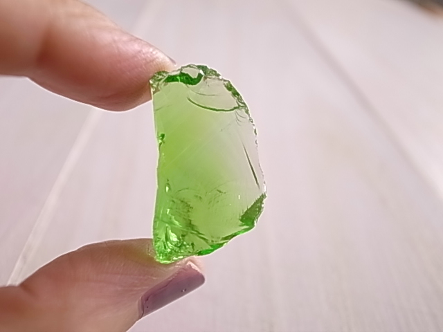 アンダラクリスタル マーリングリーン アメリカ・シェラネバダ産 - 画像 (5)