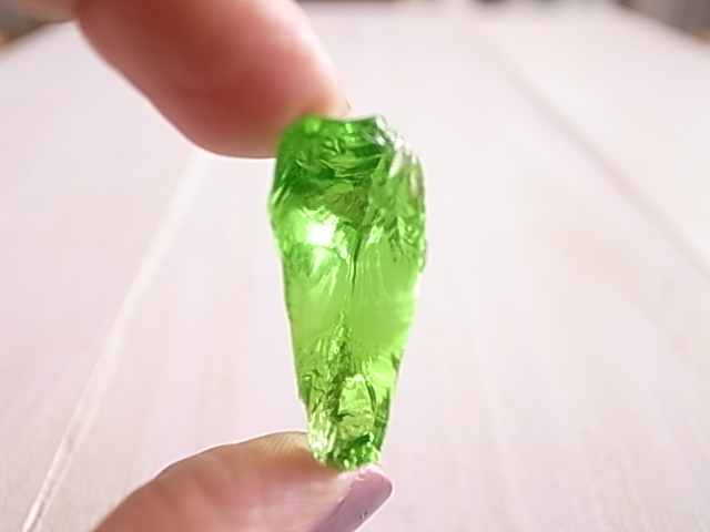 アンダラクリスタル マーリングリーン アメリカ・シェラネバダ産 - 画像 (6)