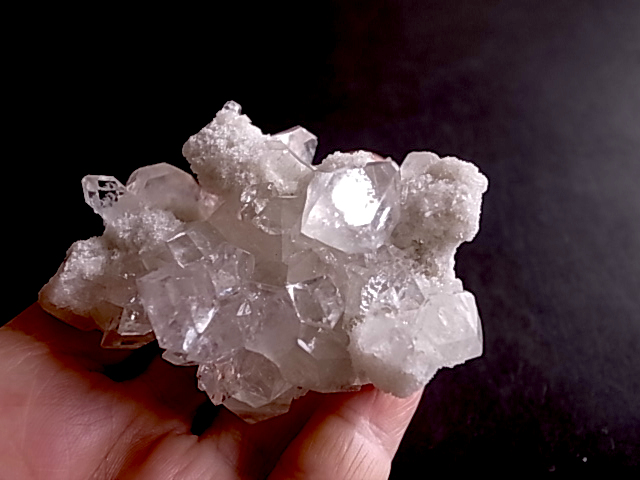 送料無料 ダイヤモンドアポフィライト スティルバイト 64g インド産 原石 - 画像 (10)