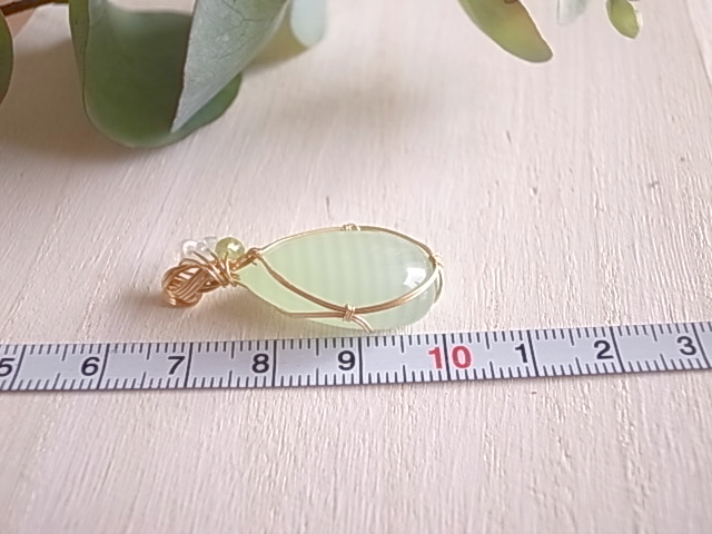 若葉の煌 グリーンカルサイト ペンダントトップ ワイヤーペンダント - 画像 (8)