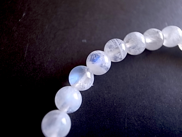 ホワイトラブラドライト レインボームーンストーン 6mm玉ブレスレットインド産 - 画像 (3)