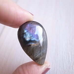 ピンクラブラドライト　マダガスカル産　ルース　天然石