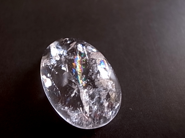 虹の閃光 アイリスクォーツ レインボークリスタル ブラジル産 天然石 - 画像 (3)