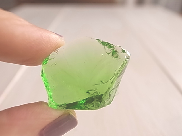 アンダラクリスタル マーリングリーン アメリカ・シェラネバダ産 - 画像 (5)