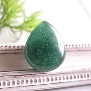 グリーンアベンチュリン　クォーツシスト　タンザニア産　ルース