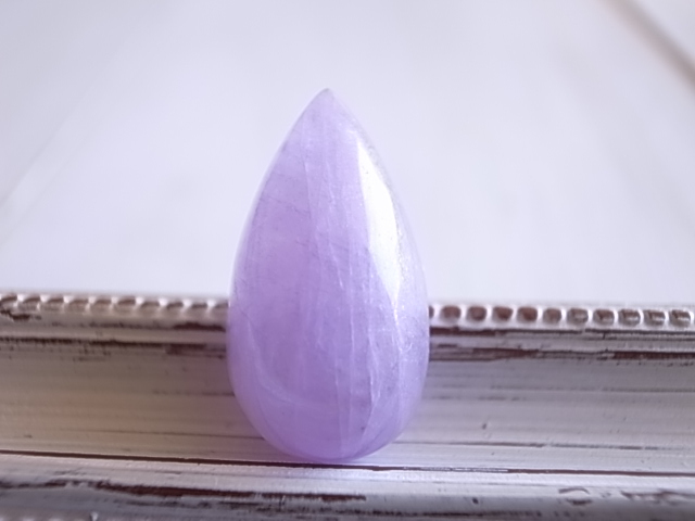 クンツァイト キャッツアイ ナイジェリア産 ルース 天然石 - 画像 (5)