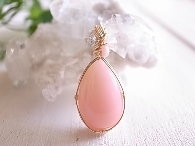 春の彩り ピンクオパール ペルー産 ペンダントトップ ワイヤーペンダント - 画像 (2)