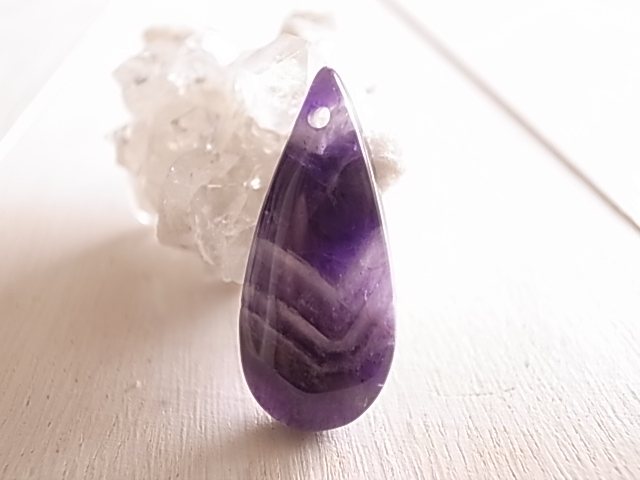 シェブロンアメジスト ブラジル産 穴開き ルース 天然石 - 画像 (5)