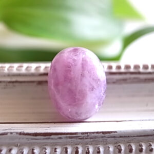 レピドライト　ブラジル産　ルース　天然石