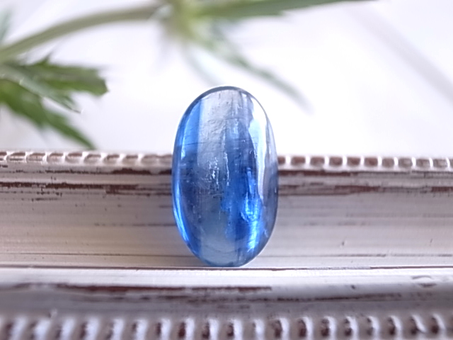 バイカラーカイヤナイト ネパール産 ルース 天然石 - 画像 (2)