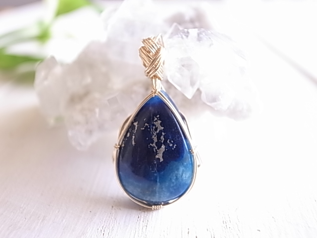 瑠璃の貴石 アフガナイト アフガニスタン産 ペンダントトップ ワイヤーペンダント