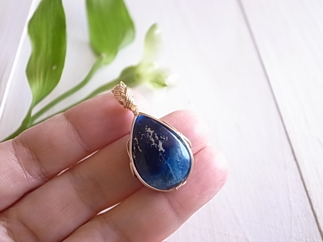 瑠璃の貴石 アフガナイト アフガニスタン産 ペンダントトップ ワイヤーペンダント - 画像 (10)