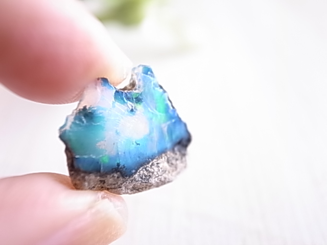 エチオピア産 オパール ラフカット 原石 - 画像 (3)