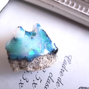 エチオピア産　オパール　ラフカット　原石
