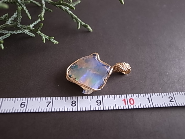 エチオピア産 オパール ペンダントトップ ワイヤージュエリー - 画像 (7)