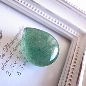 グリーンアベンチュリン　クォーツシスト　タンザニア産　ルース