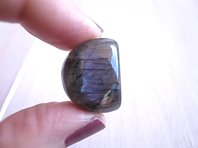 ピンクラブラドライト マダガスカル産 ルース 天然石 - 画像 (4)