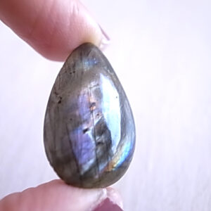 ピンクラブラドライト　マダガスカル産　ルース　天然石