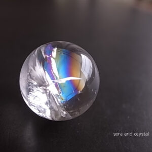 アイリスクォーツ　レインボークリスタル　水晶　２ｃｍ丸玉　スフィア　ブラジル産　