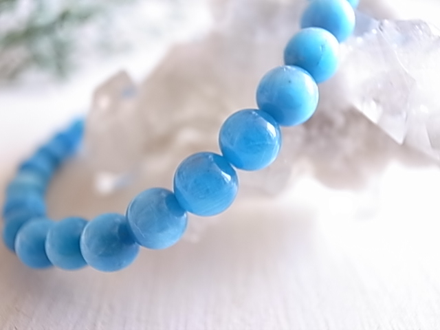 ブルーアパタイト キャッツアイ 6mm玉ブレスレット マダガスカル産 - 画像 (5)