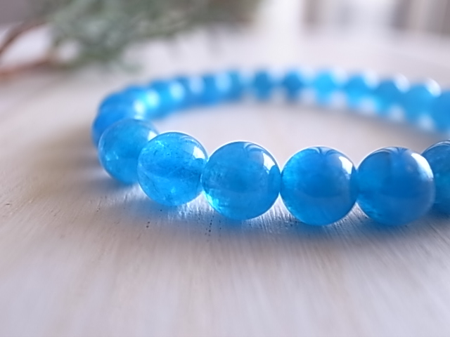 ブルーアパタイト 7.8mm玉ブレスレット マダガスカル産