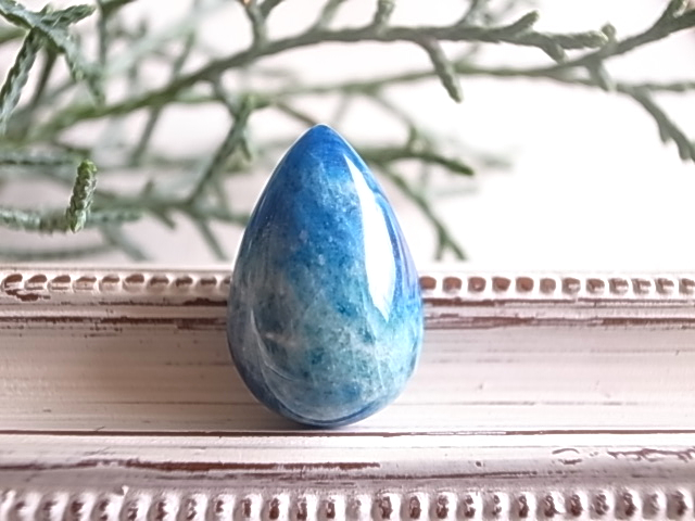 青い空 マトリクスラズライト アフガニスタン産 ルース 天然石