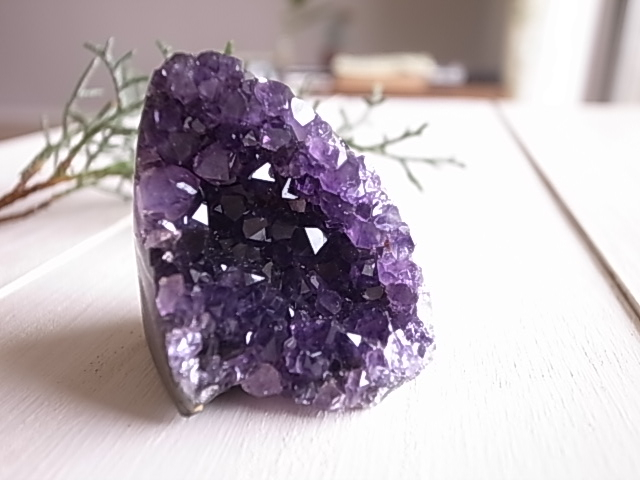 ウルグアイ産 アメジスト ミニドーム 71g