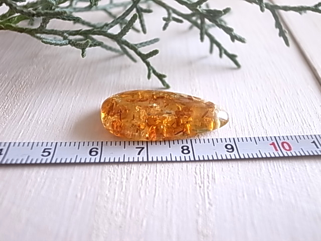 アンバー ロシア産 琥珀 穴開き ルース 天然石 - 画像 (8)