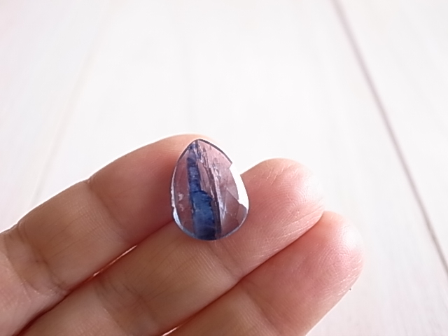バイカラーカイヤナイト カット入り ネパール産 ルース 天然石 - 画像 (7)