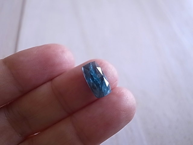 カイヤナイト カット入り ネパール産 ルース 天然石 - 画像 (6)