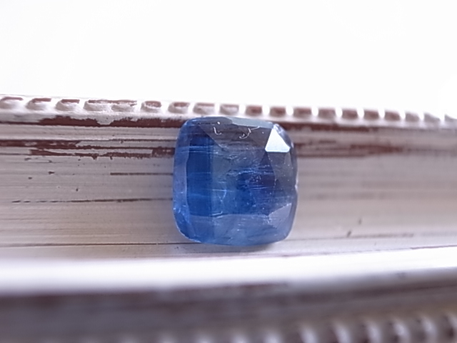 カイヤナイト カット入り ネパール産 プチサイズ ルース 天然石