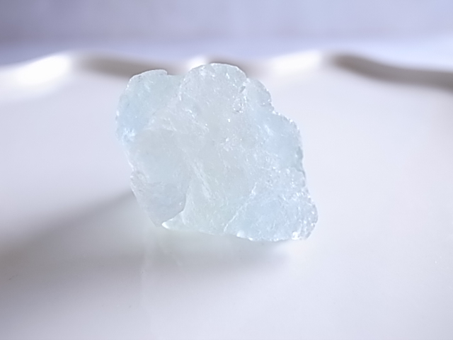 エッチド(蝕像)フローライト 発光 原石 32g - 画像 (2)