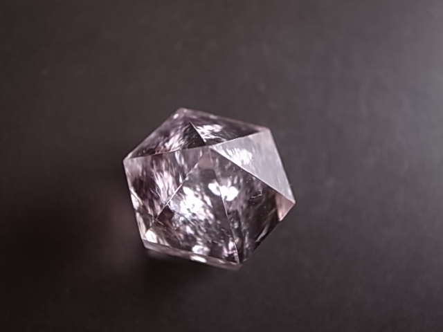アメジストエレスチャル4 虹入り 六角柱 22g ブラジル産 ポイント - 画像 (8)
