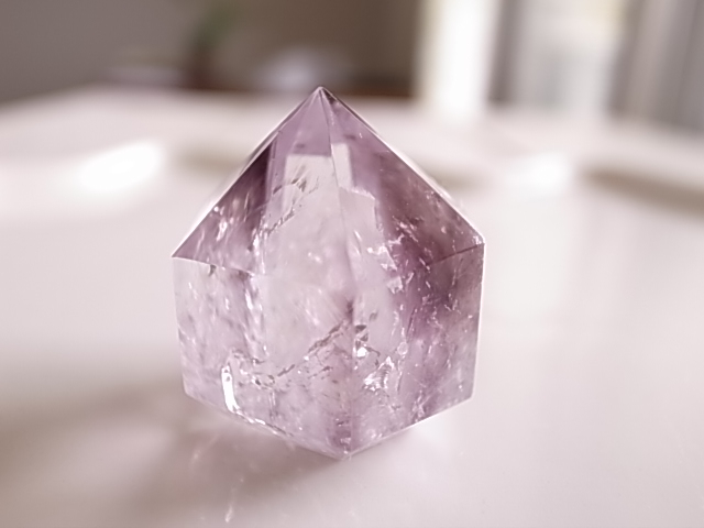 アメジストエレスチャル5 虹入り 六角柱 23g ブラジル産 ポイント - 画像 (6)