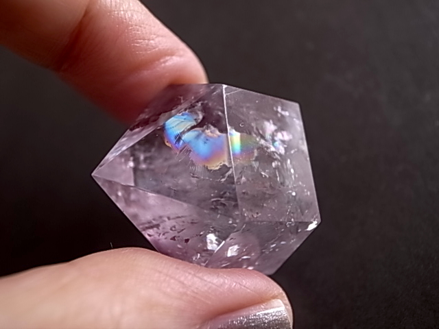 アメジストエレスチャル5 虹入り 六角柱 23g ブラジル産 ポイント - 画像 (2)